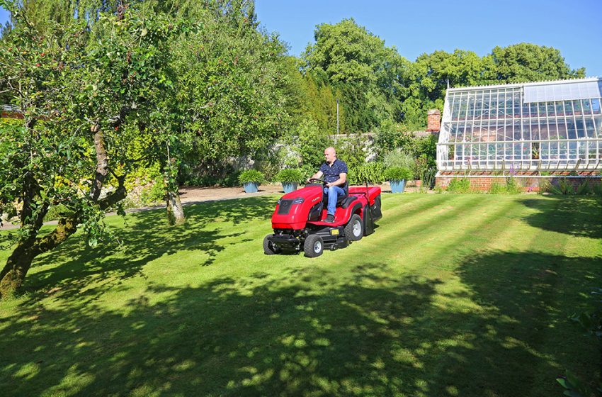  SUMMER IS MOWING WITH A COUNTAX