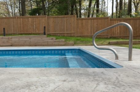 Pool Safety Fencing and Boundaries: What Contractors Need to Know